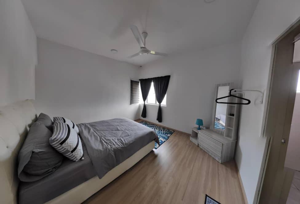 Chombies Muslim Homestay Tanah Rata Exterior foto
